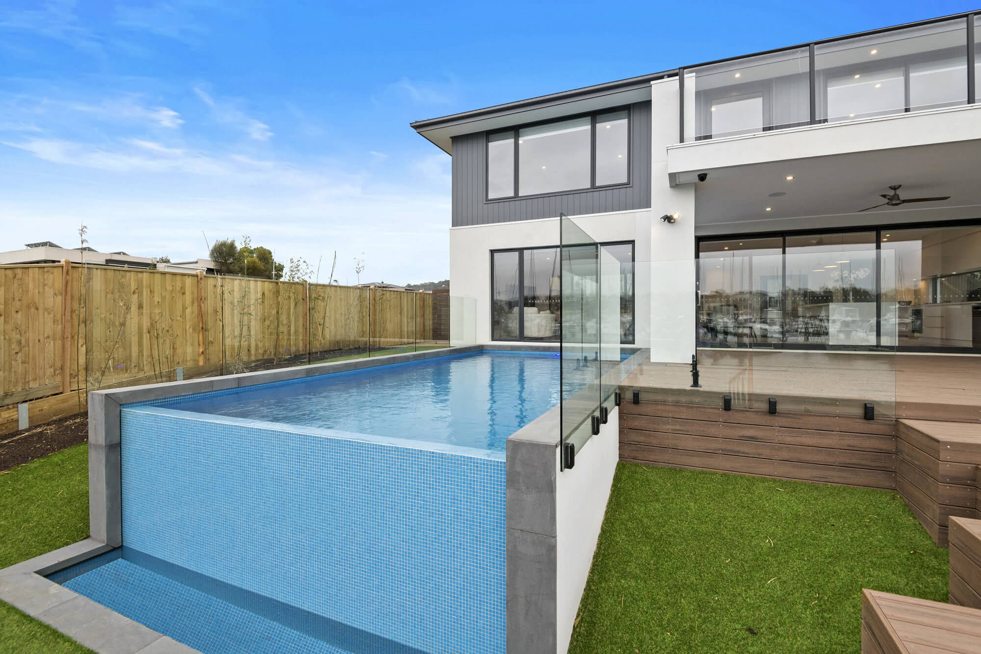 Infinity pool design Safety Beach