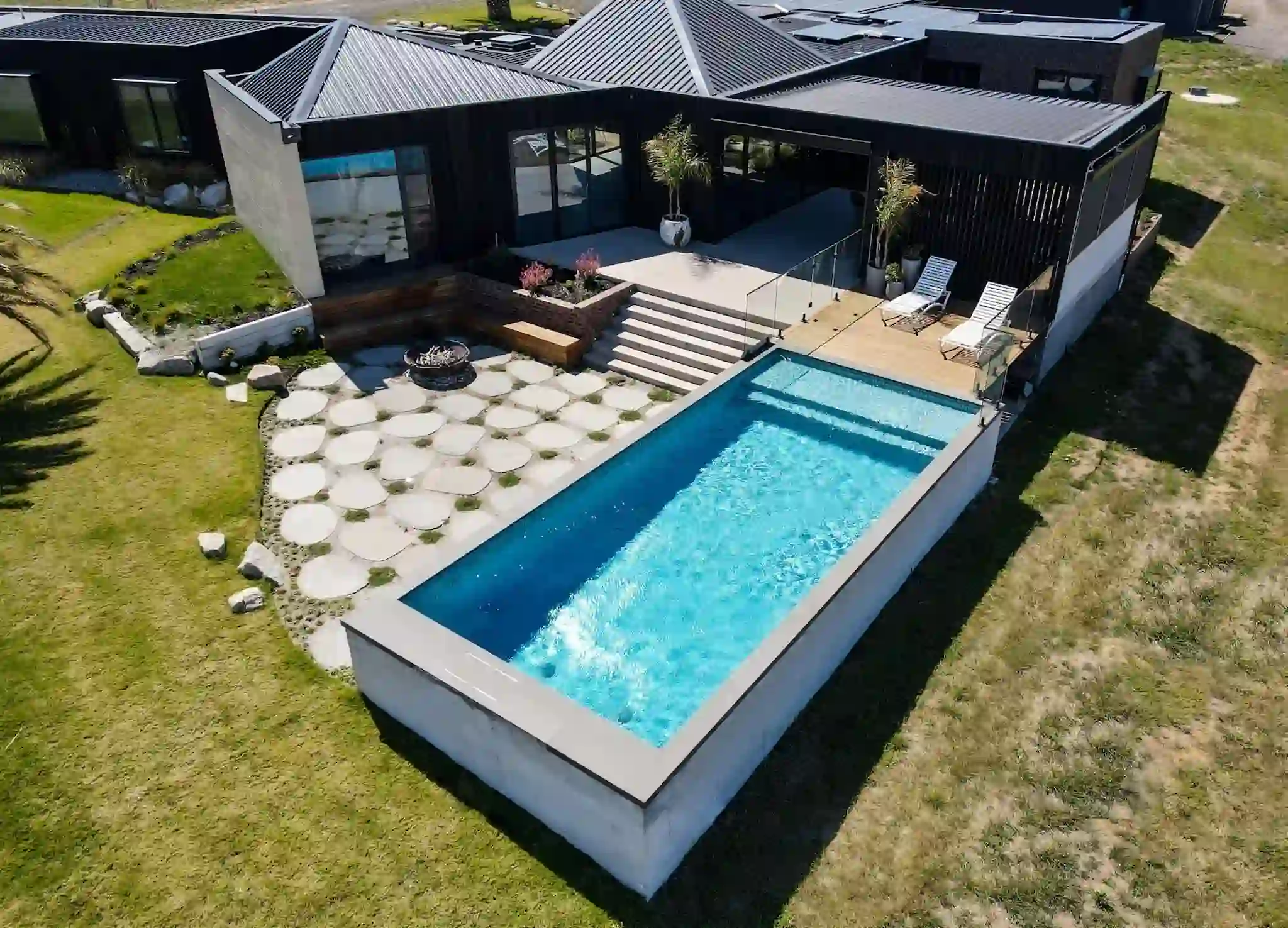 Luxury Pool Builders in Melbourne