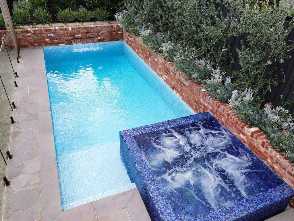 infinity pools Greensborough