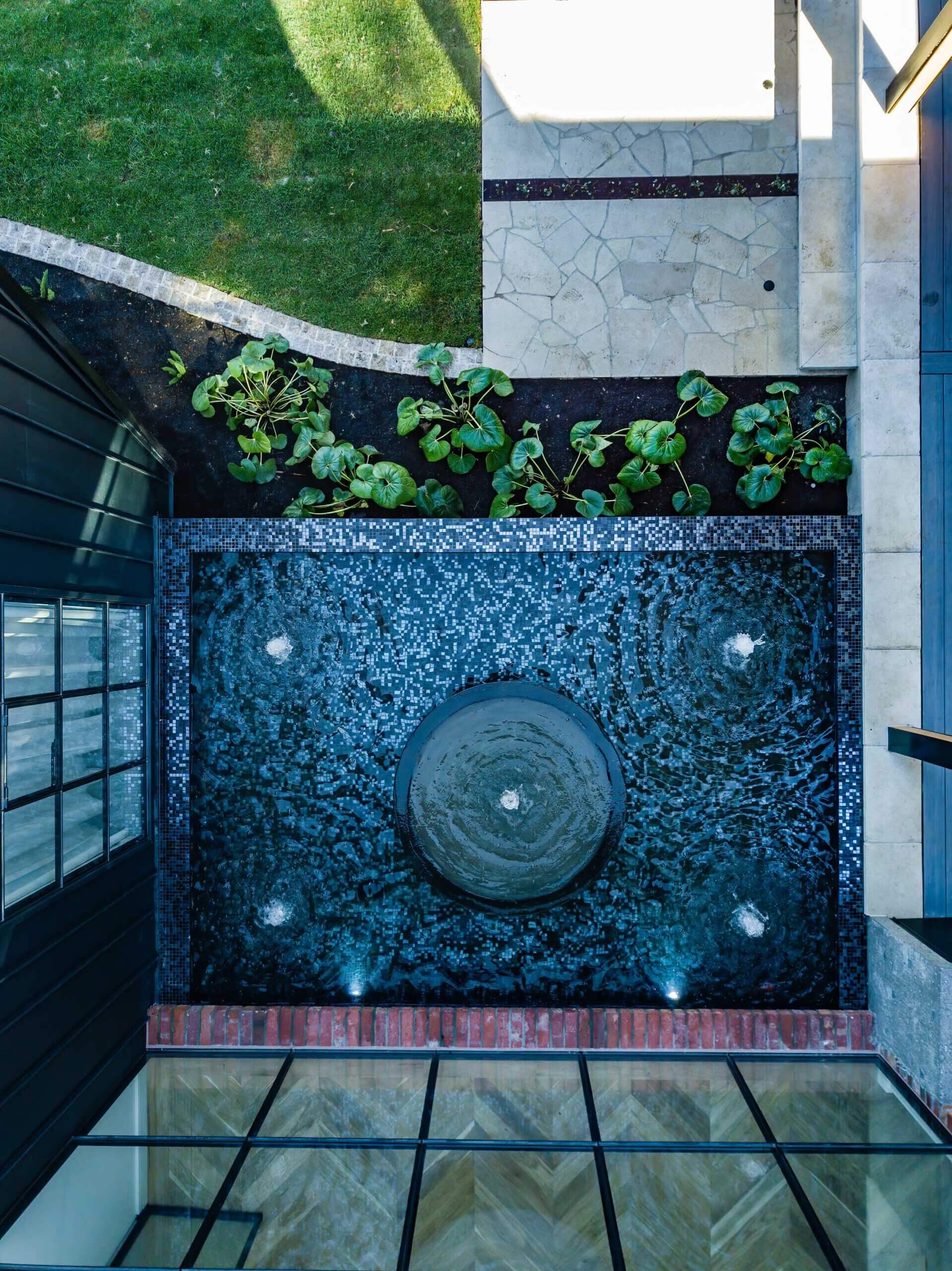 Infinity pool design with spa Eltham