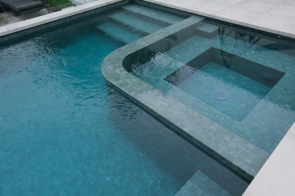 cost of a pool build