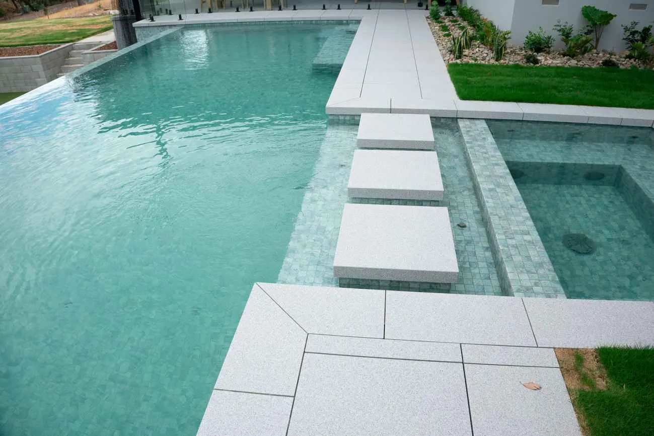 Plenty Infinity Pool