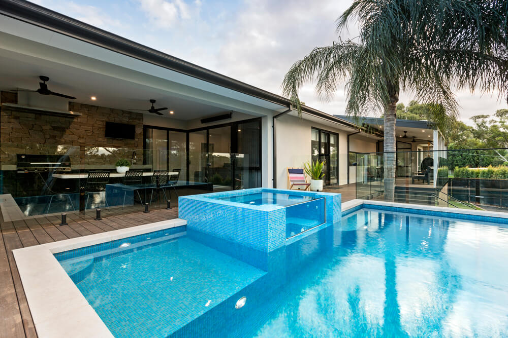 Prefabricated Concrete Pools vs Custom Concrete Pools
